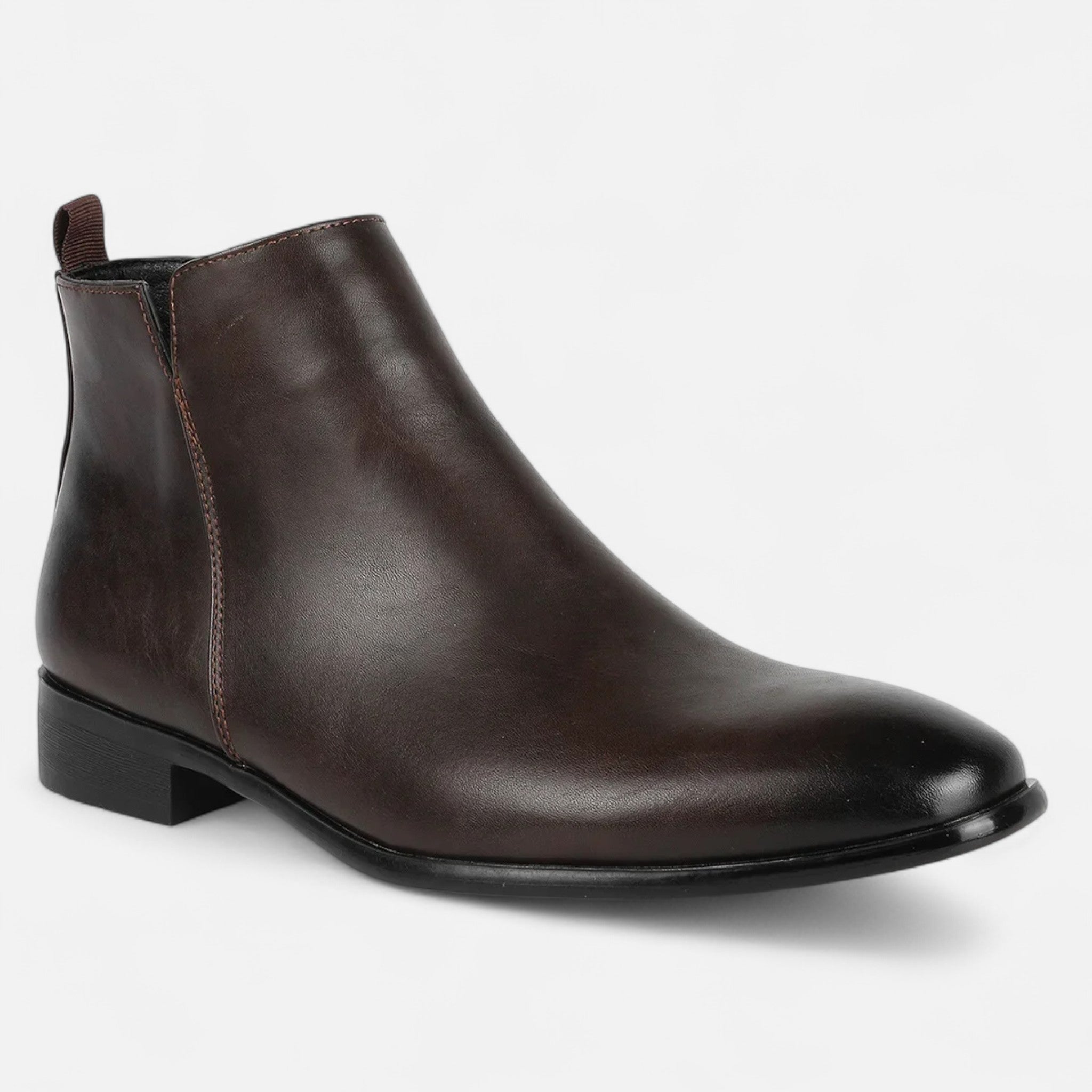 Men’s Square-Toe Chelsea Boots